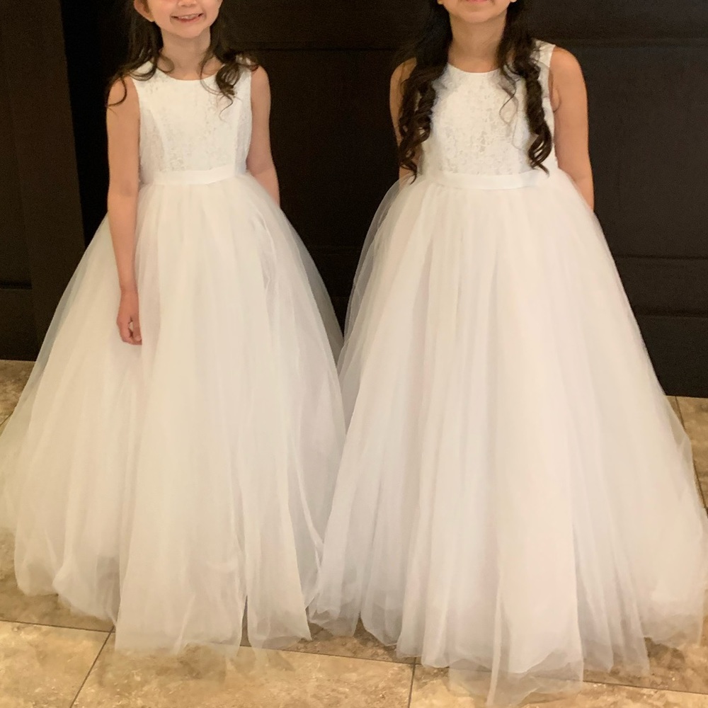 David’s Bridal White heart back Flower Girl or First Communion gown Size 10